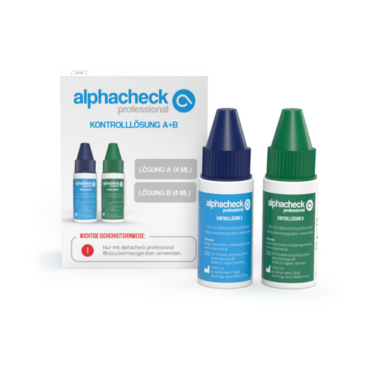 Bild von Alphacheck Professional Kontrolllösung A+ B | Packung (2 Flaschen) von Berger Med GmbH. Das Produkt enthält zwei Lösungsflaschen mit den Aufschriften „Lösung A (4 ml)“ und „Lösung B (4 ml)“, die perfekt geeignet sind, um die Genauigkeit Ihres Blutzuckermessgeräts zu gewährleisten. Die Kartonverpackung ist im Hintergrund zu sehen, mit blauen bzw. grünen Verschlüssen auf den Flaschen.