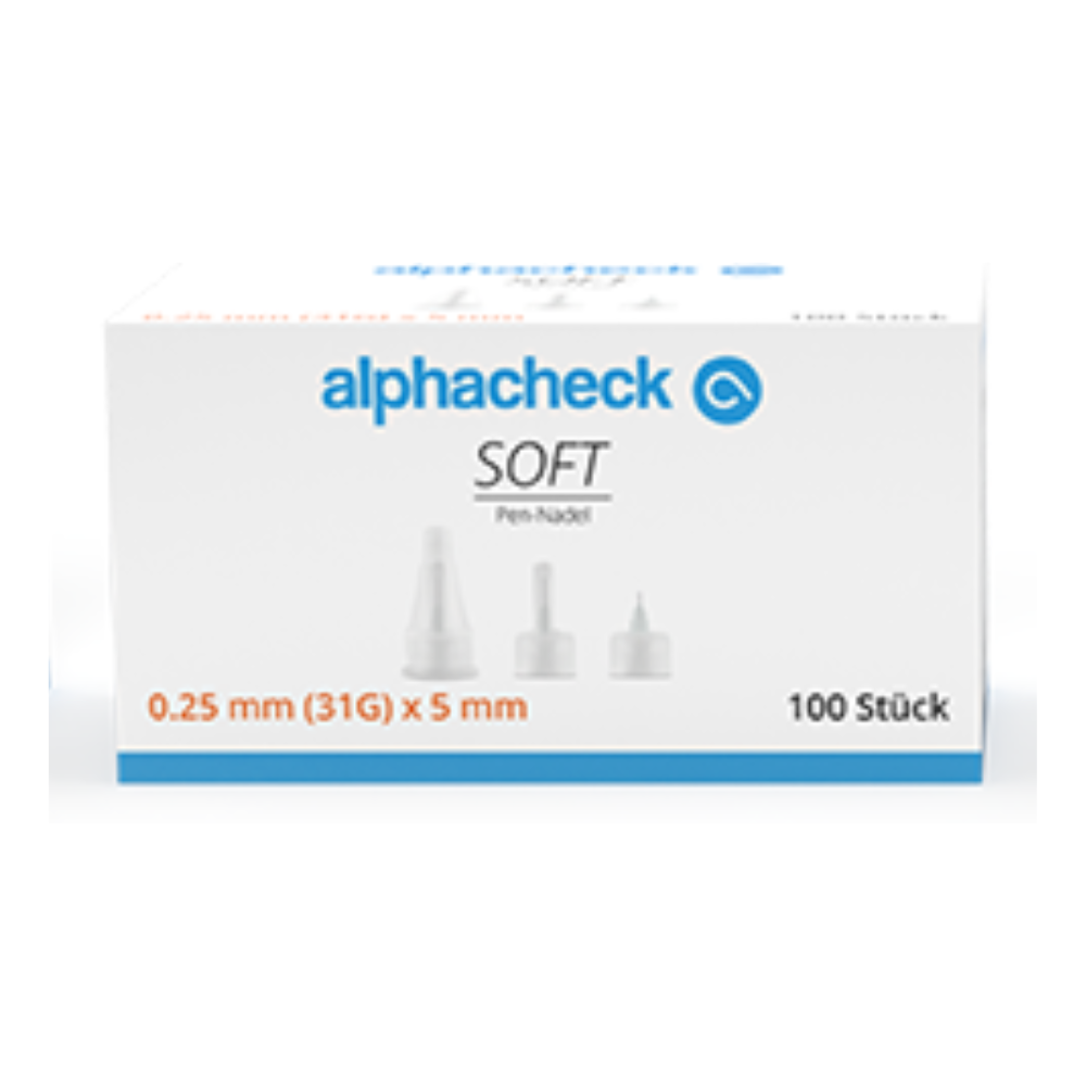 Abgebildet ist eine weiße Schachtel mit der Aufschrift „Alphacheck soft Pen-Nadeln, verschiedene Größen, 100 Stück/Packung“ von Berger Med GmbH, die 100 Stück enthält. Die Schachtel zeigt Bilder von drei verschiedenen Nadeltypen, die sich ideal für die Insulininjektion eignen, und gibt unten links in orangefarbener Schrift „0,25 mm (31G) x 5 mm“ und unten rechts „100 Stück“ an.