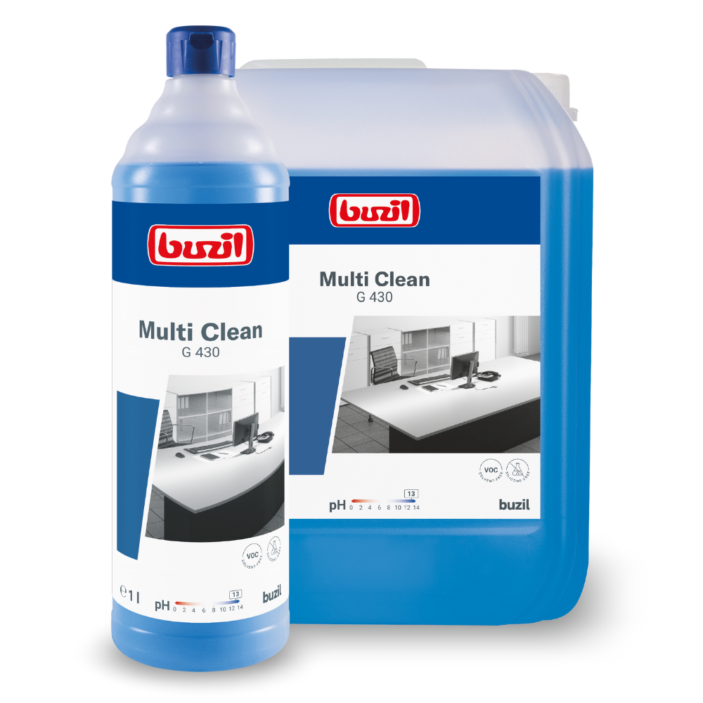 Ausgestellt werden zwei Flaschen Buzil Multi Clean G 430 Alkalischer Intensiv-Allzweckreiniger der BUZIL-WERK Wagner GmbH & Co. KG: Eine kleinere Ein-Liter-Flasche mit Ausgießer steht vor einem größeren Fünf-Liter-Behälter. Beide eignen sich hervorragend für intensive Reinigungsaufgaben und sind mit blau-weißen Etiketten mit dem Bild eines Schreibtischs und Stuhls versehen, was sie perfekt für alkalibeständige Oberflächen macht.