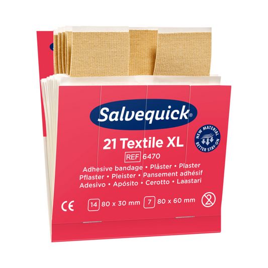 Eine rosa-weiße Box mit der Aufschrift „Holthaus Medical Salvequick® Nachfülleinsatz Textile XL | Packung (21 Stück)“, die 21 XL-Heftpflaster in zwei Größen enthält: 14 Pflaster à 80 x 30 mm und 7 Pflaster à 80 x 60 mm. Die Box ist geöffnet und gibt den Blick auf die beigefarbenen Pflaster frei, die sich ideal für den Einsatz in jedem Pflasterspender eignen.