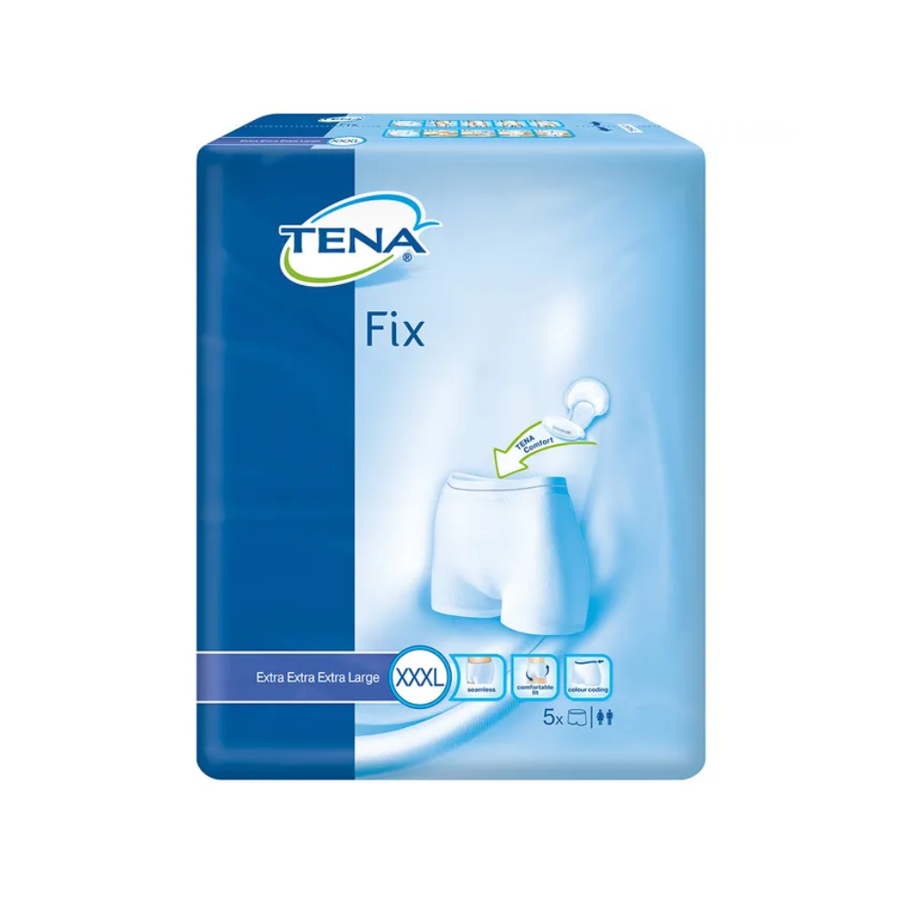 Eine blaue Packung TENA Fix Inkontinenz-Fixierhosen von TENA (Essity Deutschland GmbH) mit der Aufschrift „Extra Extra Extra Large“. Auf der Verpackung ist eine Abbildung weißer Fixierhosen mit einem Pfeil zu sehen, der anzeigt, wie man sie trägt. Diese Packung mit fünf wiederverwendbaren Inkontinenzprodukten enthält Symbole zum Waschen und zur geschlechtsneutralen Verwendung.