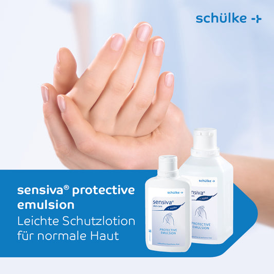 Eine Nahaufnahme der Hände einer Person, die Lotion aufträgt. Im unteren Bereich sind zwei Flaschen „Schülke sensiva® Schutzemulsion“ mit dem Logo der Schülke & Mayr GmbH zu sehen. Der Text lautet: „Schülke sensiva® Schutzemulsion mit Jojoba-Öl, Leichte parfümfreie Schutz-Lotion für normale Haut“.